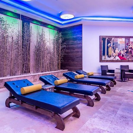 Vuni Palace Premium Hotel & Spa & Casino Beachfront Location ! Girne Dış mekan fotoğraf