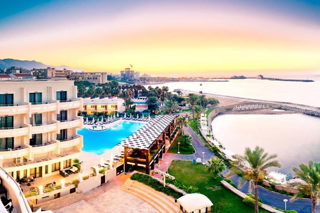 Vuni Palace Premium Hotel & Spa & Casino Beachfront Location ! Girne Dış mekan fotoğraf