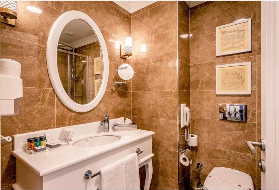 Vuni Palace Premium Hotel & Spa & Casino Beachfront Location ! Girne Dış mekan fotoğraf