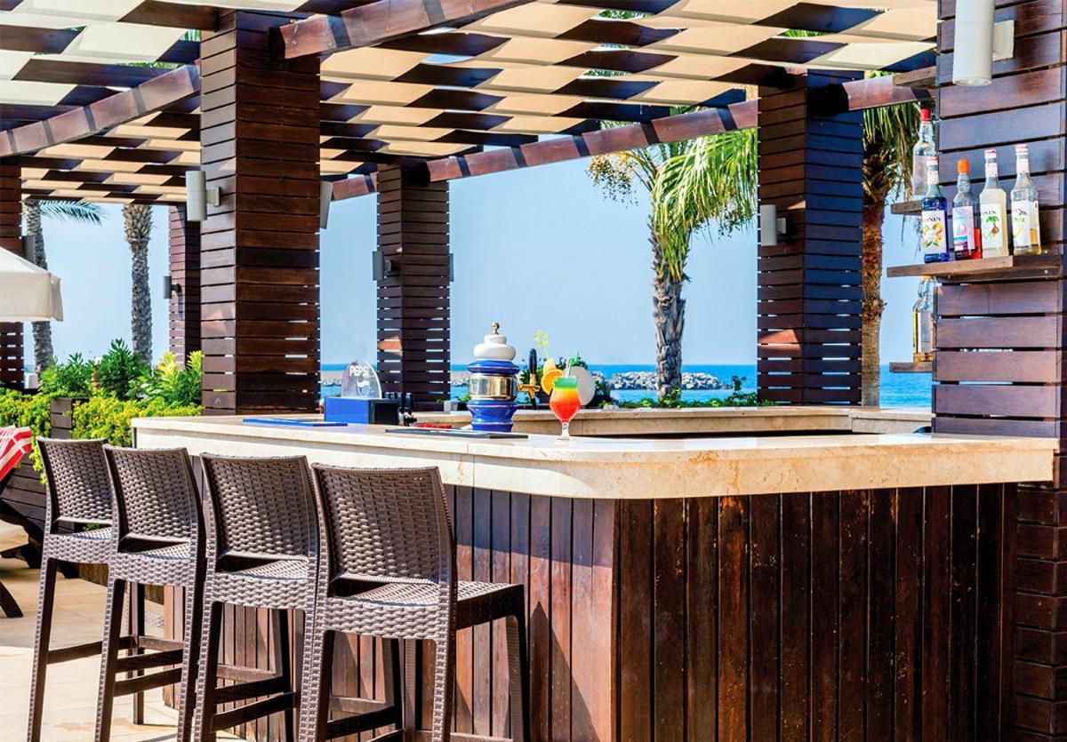 Vuni Palace Premium Hotel & Spa & Casino Beachfront Location ! Girne Dış mekan fotoğraf